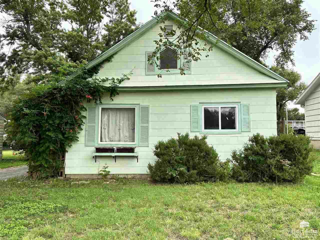211 STATE AVE, JUNCTION CITY, KS 66441, photo 1 of 17