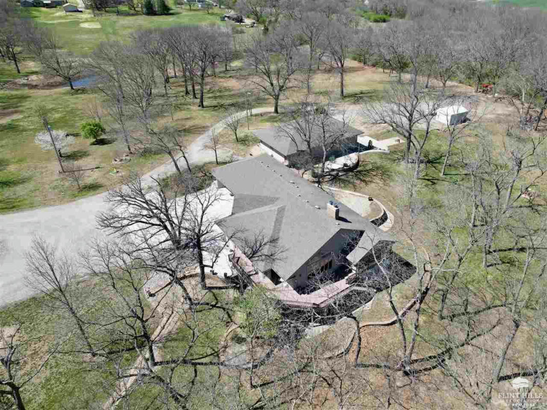 3636 NW BUTTON RD, TOPEKA, KS 66618, photo 1 of 53