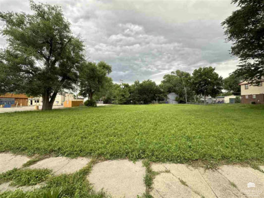 118 W 11TH ST, JUNCTION CITY, KS 66441, photo 2 of 5